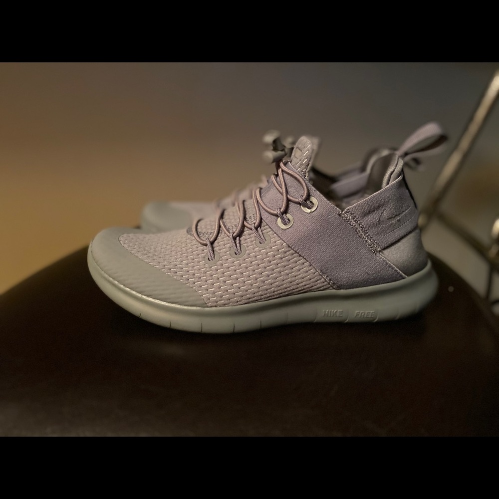 Gray NIKE RUNNING SHOES!